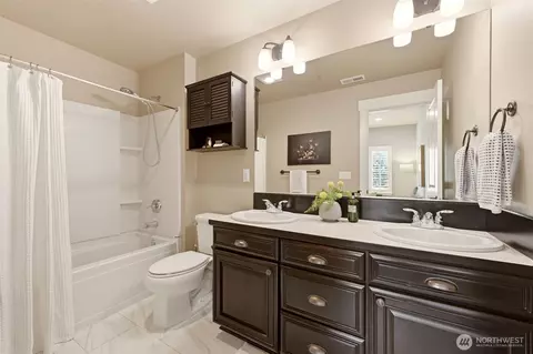Bath - 19318 111th Pl NE, Bothell, WA 98011 photo 4 of 5