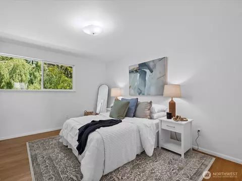 Bedroom - 817 Olympic Blvd #A, Everett, WA 98203 photo 2 of 5