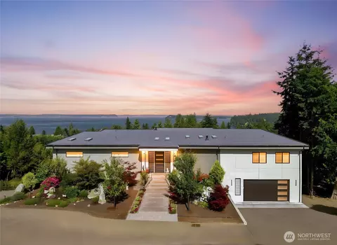 27 Seafarer Ln, Port Ludlow, WA 98365