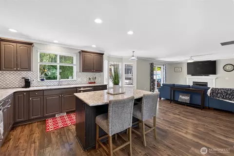 Kitchen - 19610 85th Ave E, Spanaway, WA 98387 photo 4 of 4