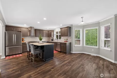 Kitchen - 19610 85th Ave E, Spanaway, WA 98387 photo 2 of 4