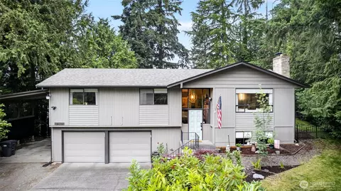 10430 90th Ave SW, Lakewood, WA 98498