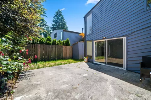 720 141st Ln SE #713, Bellevue, WA 98007