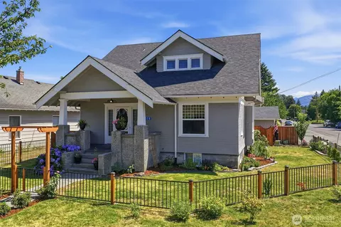 328 S Anacortes St, Burlington, WA 98233