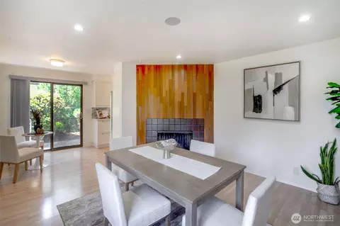 5512 NE 204 St, Lake Forest Park, WA 98155