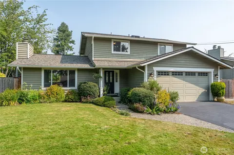 8414 NE 144th Pl, Kirkland, WA 98034