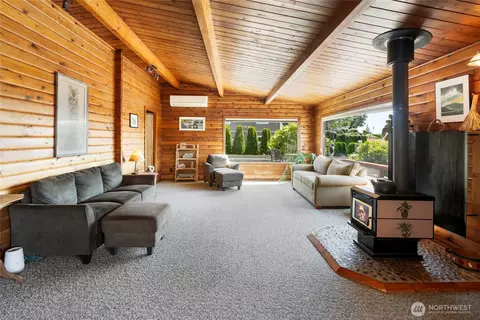 90 Margaret St, Port Ludlow, WA 98365