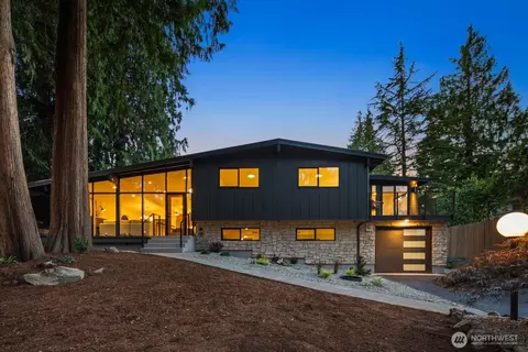 19830 82nd Pl W, Edmonds, WA 98026