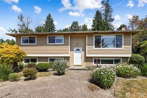 14556 75th Ave NE, Kenmore, WA 98028