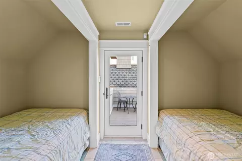 Bedroom - 7104 E Grapeview Loop Rd, Allyn, WA 98524 photo 5 of 5