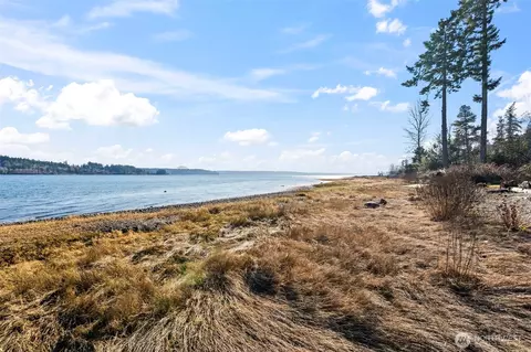 View/Area - 7104 E Grapeview Loop Rd, Allyn, WA 98524 photo 3 of 4