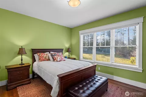 Bedroom - 7104 E Grapeview Loop Rd, Allyn, WA 98524 photo 3 of 5