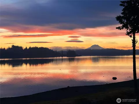 View/Area - 7104 E Grapeview Loop Rd, Allyn, WA 98524 photo 2 of 4