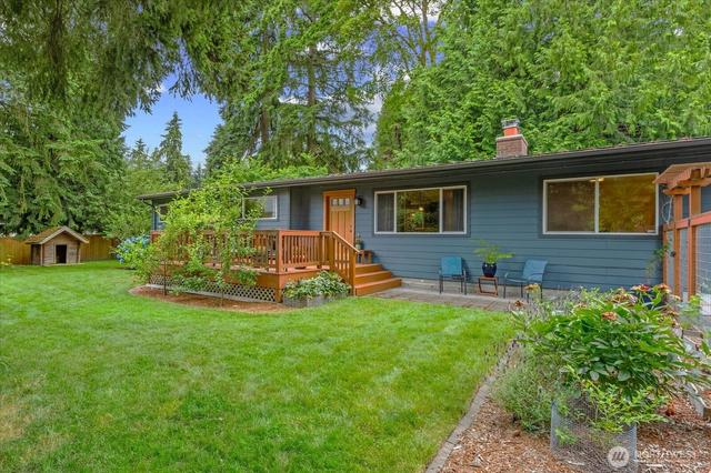 19405 58th Ave NE, Kenmore, WA 98028