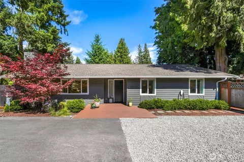 1527 NE 123rd St, Seattle, WA 98125