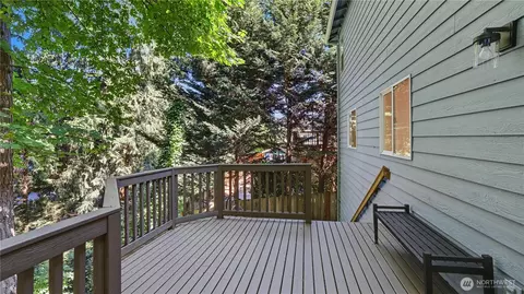 Exterior - 14719 102nd Ave NE, Bothell, WA 98011 photo 5 of 9
