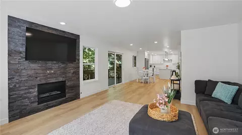 Living - 14719 102nd Ave NE, Bothell, WA 98011 photo 1 of 7