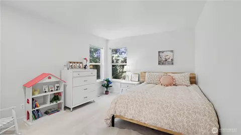 Bedroom - 14719 102nd Ave NE, Bothell, WA 98011 photo 4 of 4