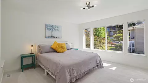 Bedroom - 14719 102nd Ave NE, Bothell, WA 98011 photo 2 of 4