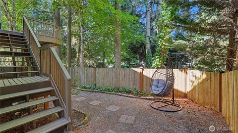 Exterior - 14719 102nd Ave NE, Bothell, WA 98011 photo 8 of 9