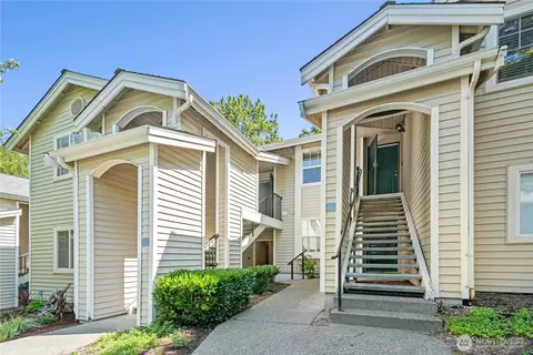 2300 Jefferson Ave NE #E121, Renton, WA 98056