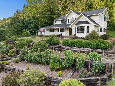 24819 Big Valley Rd NE, Poulsbo, WA 98370