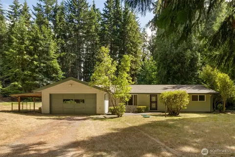 535 Surfcrest Pl NE, Poulsbo, WA 98370