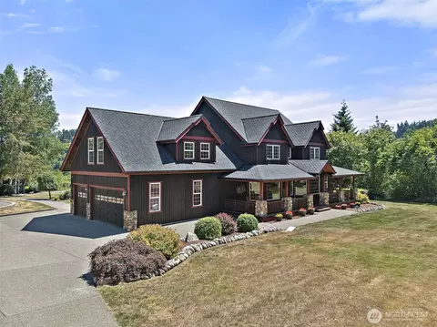 10710 417th St E, Eatonville, WA 98328