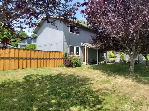 2024 21st St, Bellingham, WA 98225
