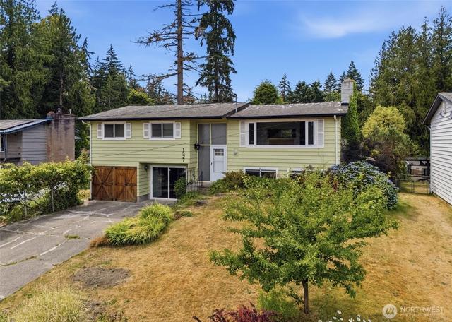 1527 Crestview Dr, Bremerton, WA 98312
