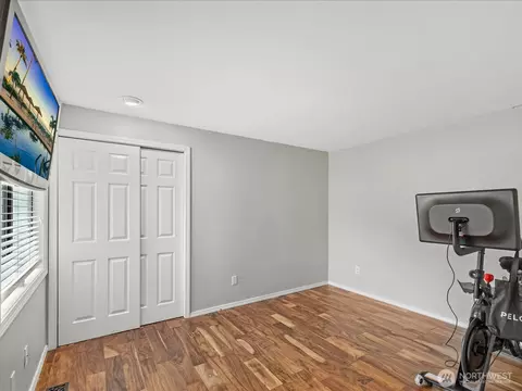 Bedroom - 1726 174th Pl SE, Bothell, WA 98012 photo 1 of 4