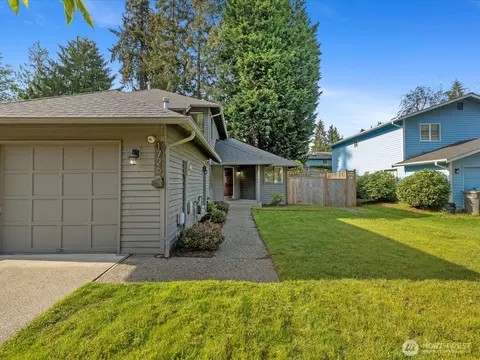 Exterior - 1726 174th Pl SE, Bothell, WA 98012 photo 10 of 12