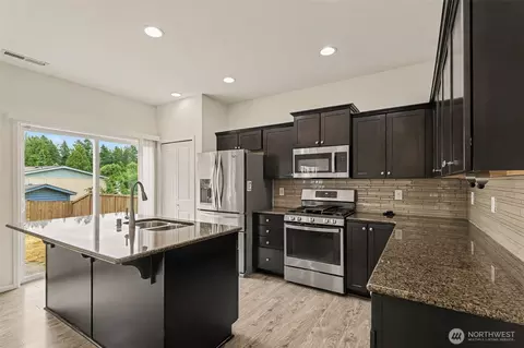 Kitchen - 3005 Eagle Loop NE, Lacey, WA 98516 photo 1 of 3
