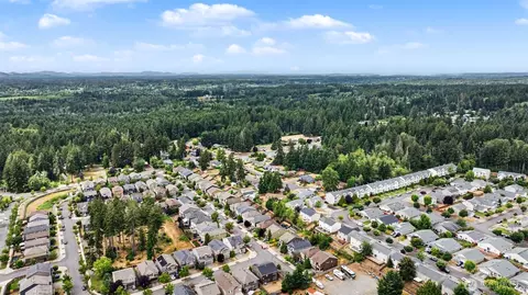 View/Area - 3005 Eagle Loop NE, Lacey, WA 98516 photo 2 of 5