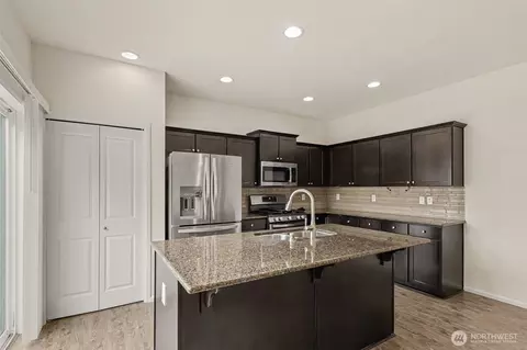 Kitchen - 3005 Eagle Loop NE, Lacey, WA 98516 photo 3 of 3