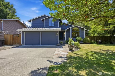 300 Butte Pl, Pacific, WA 98047