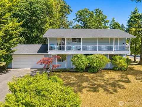 7827 76th Ave SW, Lakewood, WA 98498