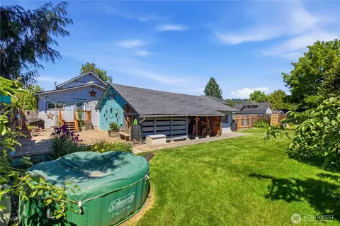 Exterior - 1718 Langdon St, Sumner, WA 98390 photo 10 of 10