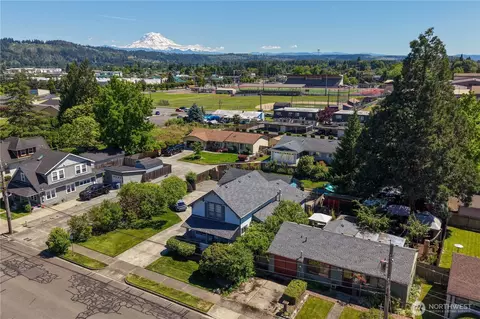 View/Area - 1718 Langdon St, Sumner, WA 98390 photo 1 of 4