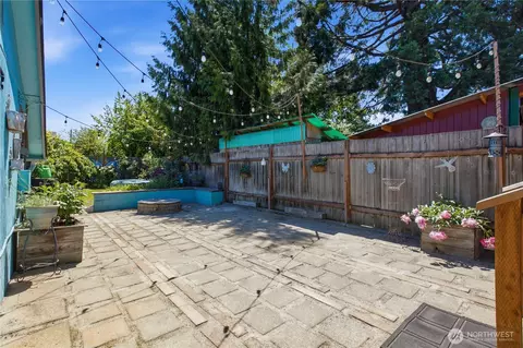Exterior - 1718 Langdon St, Sumner, WA 98390 photo 6 of 10