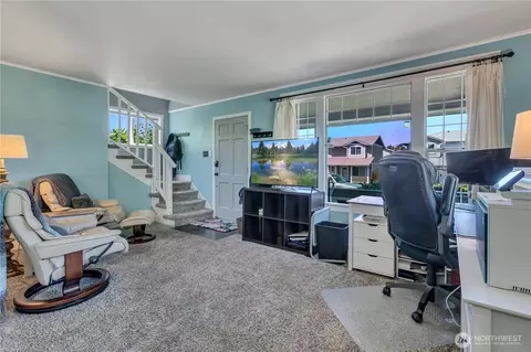 Entry Way - 1718 Langdon St, Sumner, WA 98390 photo 1 of 3