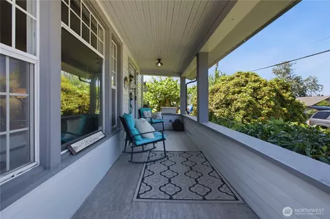 Exterior - 1718 Langdon St, Sumner, WA 98390 photo 3 of 10