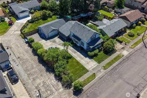 View/Area - 1718 Langdon St, Sumner, WA 98390 photo 2 of 4