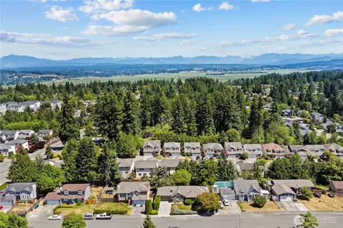 View/Area - 10103 27th Dr SE, Everett, WA 98208 photo 3 of 4