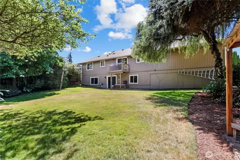 Exterior - 10103 27th Dr SE, Everett, WA 98208 photo 3 of 5