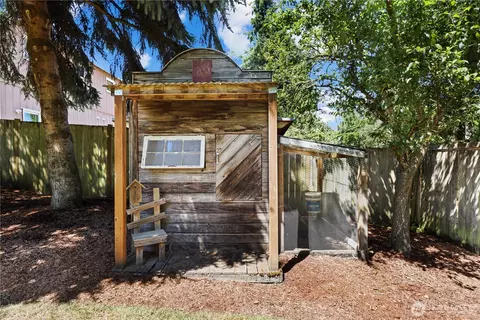 Exterior - 10103 27th Dr SE, Everett, WA 98208 photo 5 of 5