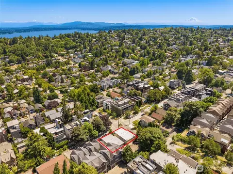 View/Area - 201 26th Ave E, Seattle, WA 98112 photo 4 of 8