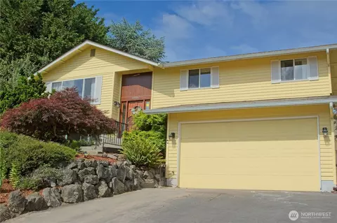 6804 47th Ave E, Tacoma, WA 98443