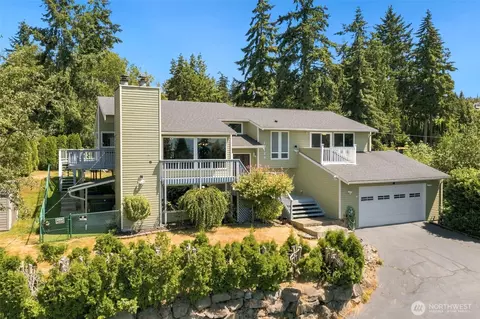 10129 63rd Pl W, Mukilteo, WA 98275