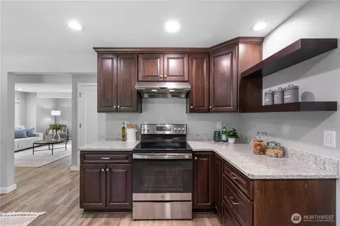 Kitchen - 2805 York Rd, Everett, WA 98204 photo 1 of 2